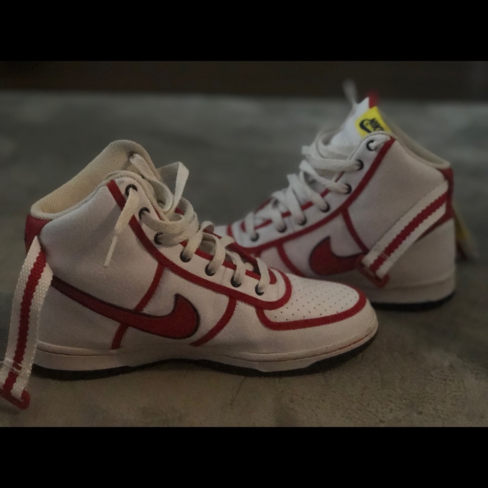 Custom made Nike! - Picture 3 of 5